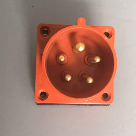 SL623 Industrieeingänge mit Flansch, IP44, 32 A, 220 V, Unterputzmontage